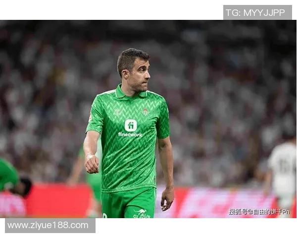 被足球国家队开除的球星经历与复出的背后故事解析